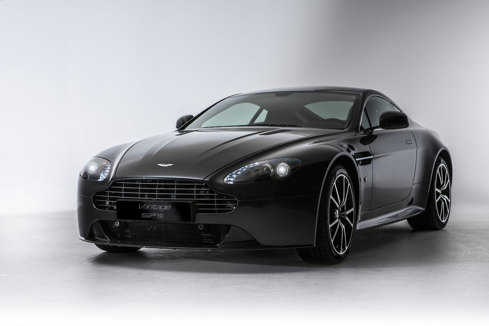 RWRT: Aston Martin V8 Vantage